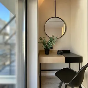 Апарт-отель Icon Urban Living ***
